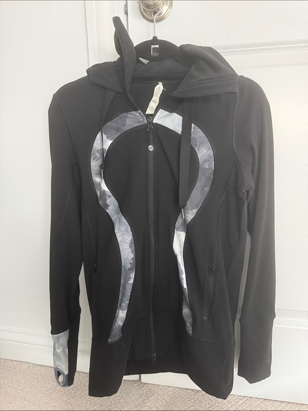 lululemon athletica Black Hooded Performance Jacket with Gray Accents